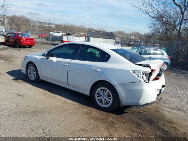 Photo 2 VIN: 4S3GKAD6XH3624086 - SUBARU IMPREZA 