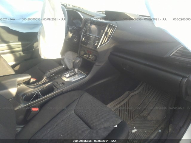 Photo 4 VIN: 4S3GKAD6XJ3624711 - SUBARU IMPREZA 