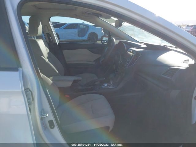 Photo 4 VIN: 4S3GKAD6XK3604363 - SUBARU IMPREZA 