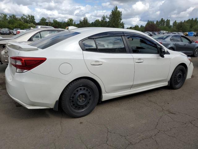 Photo 2 VIN: 4S3GKAJ6XK3617165 - SUBARU IMPREZA SP 