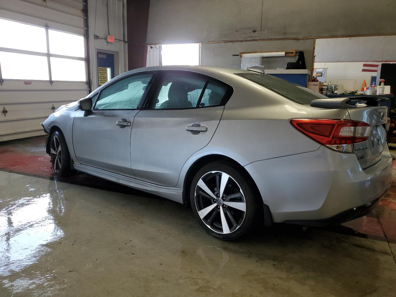 Photo 1 VIN: 4S3GKAM64J3612859 - SUBARU IMPREZA 