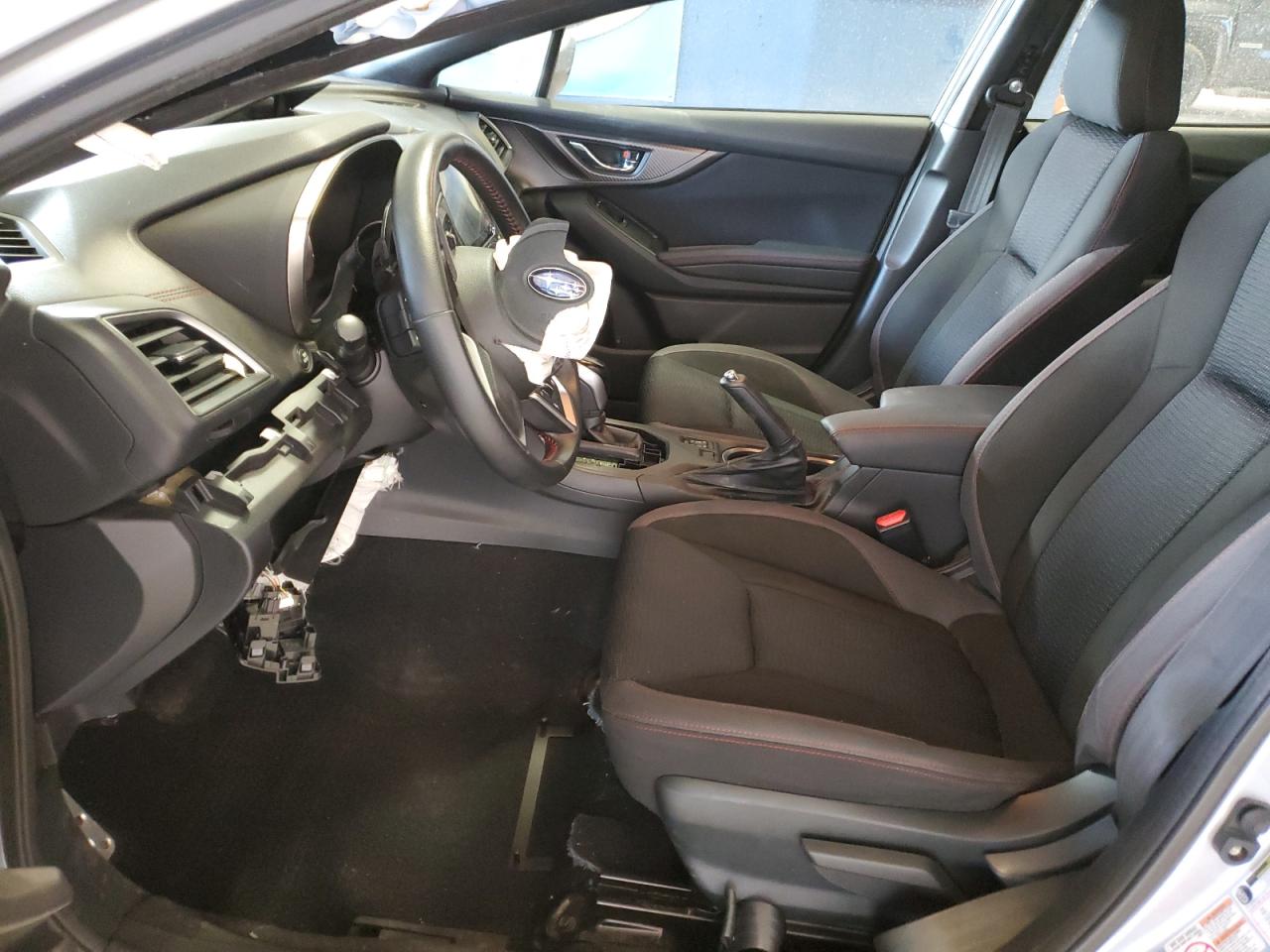 Photo 6 VIN: 4S3GKAM64J3612859 - SUBARU IMPREZA 