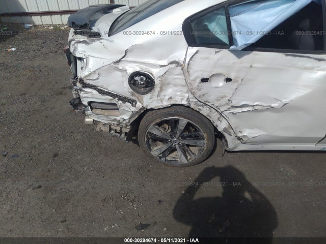 Photo 5 VIN: 4S3GKAM67J3600818 - SUBARU IMPREZA 