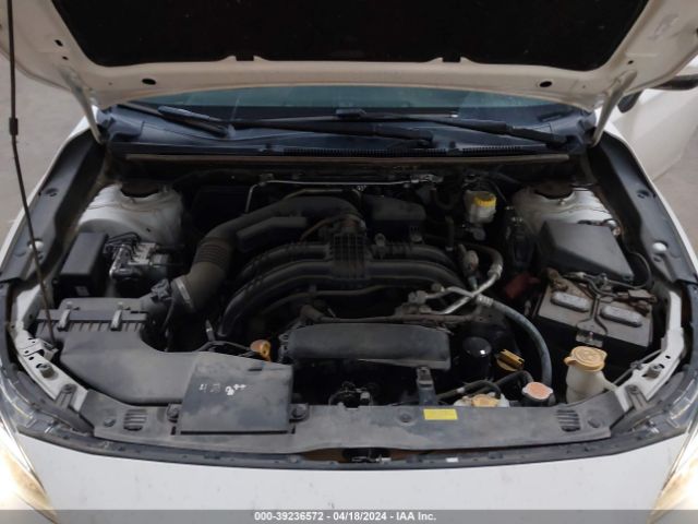 Photo 9 VIN: 4S3GKAM67J3618235 - SUBARU IMPREZA 