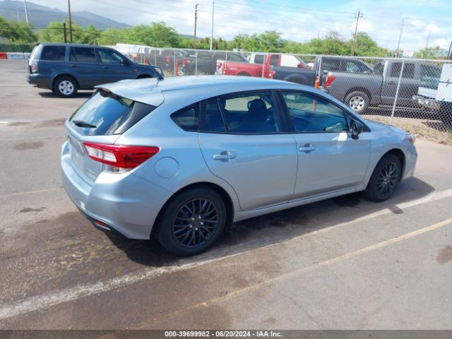 Photo 3 VIN: 4S3GTAA60H3718690 - SUBARU IMPREZA 