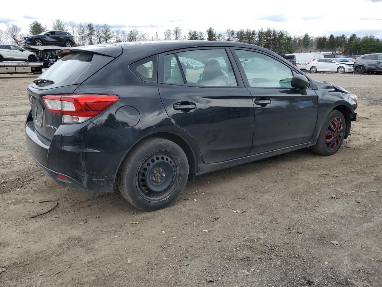 Photo 2 VIN: 4S3GTAA60J1735524 - SUBARU IMPREZA 