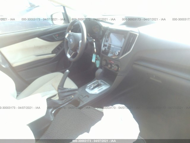 Photo 4 VIN: 4S3GTAA60K3719216 - SUBARU IMPREZA 