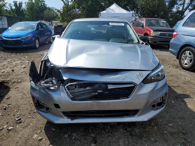 Photo 4 VIN: 4S3GTAA61J3712080 - SUBARU IMPREZA 