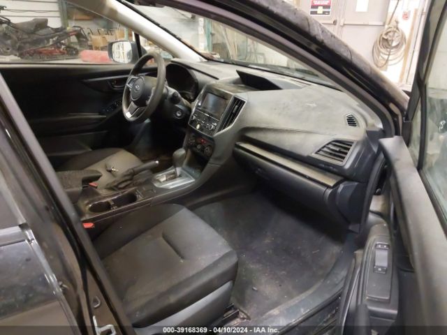 Photo 4 VIN: 4S3GTAA61J3715139 - SUBARU IMPREZA 