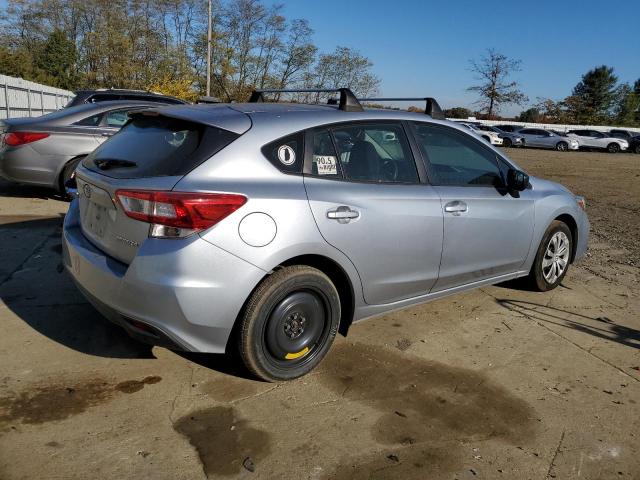 Photo 2 VIN: 4S3GTAA61J3722804 - SUBARU IMPREZA 