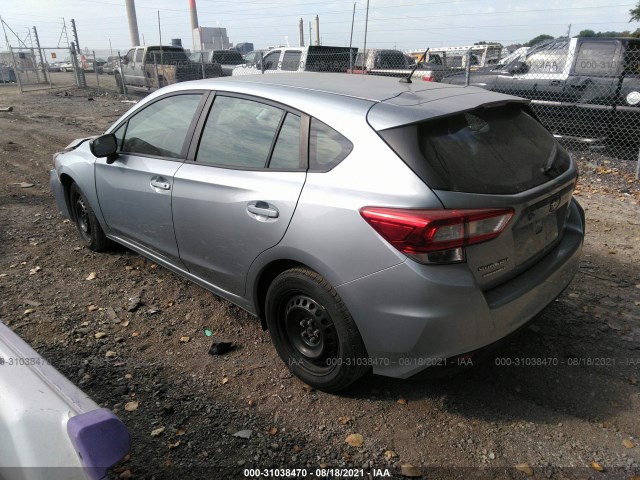 Photo 2 VIN: 4S3GTAA62J3740647 - SUBARU IMPREZA 