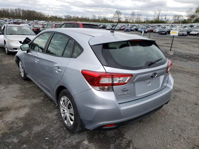 Photo 2 VIN: 4S3GTAA63J1750325 - SUBARU IMPREZA 