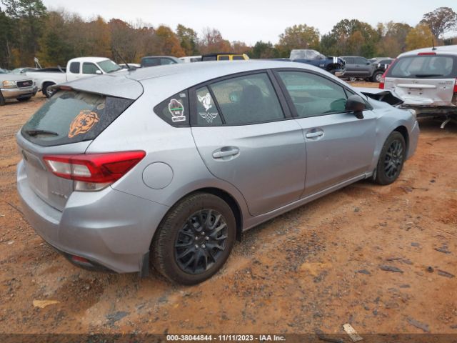 Photo 3 VIN: 4S3GTAA63J3741693 - SUBARU IMPREZA 