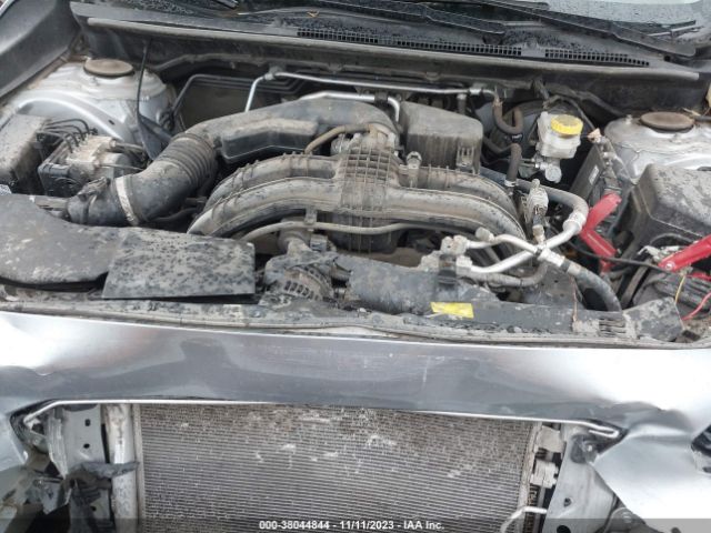 Photo 9 VIN: 4S3GTAA63J3741693 - SUBARU IMPREZA 