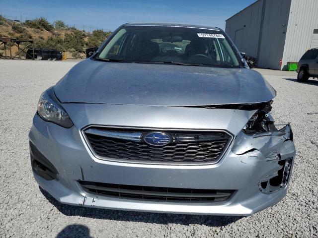 Photo 4 VIN: 4S3GTAA63K3718786 - SUBARU IMPREZA 