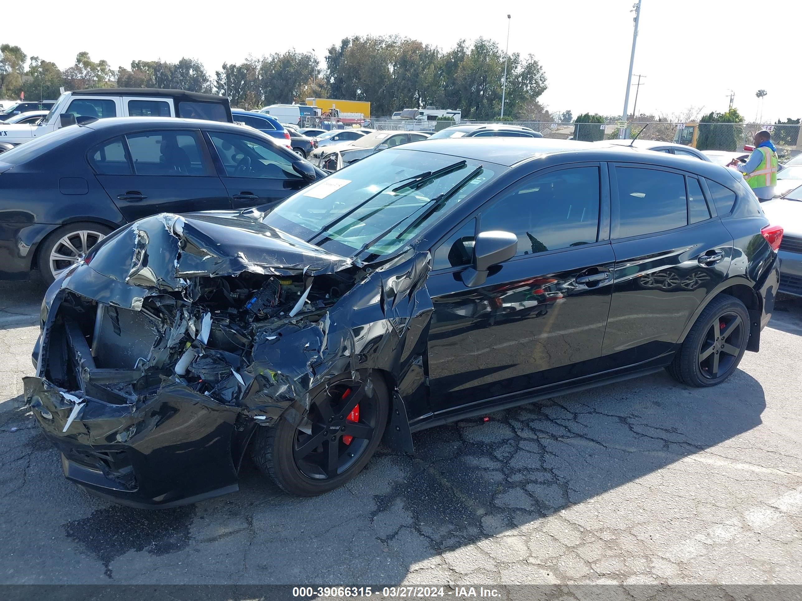 Photo 13 VIN: 4S3GTAA65H3723447 - SUBARU IMPREZA 