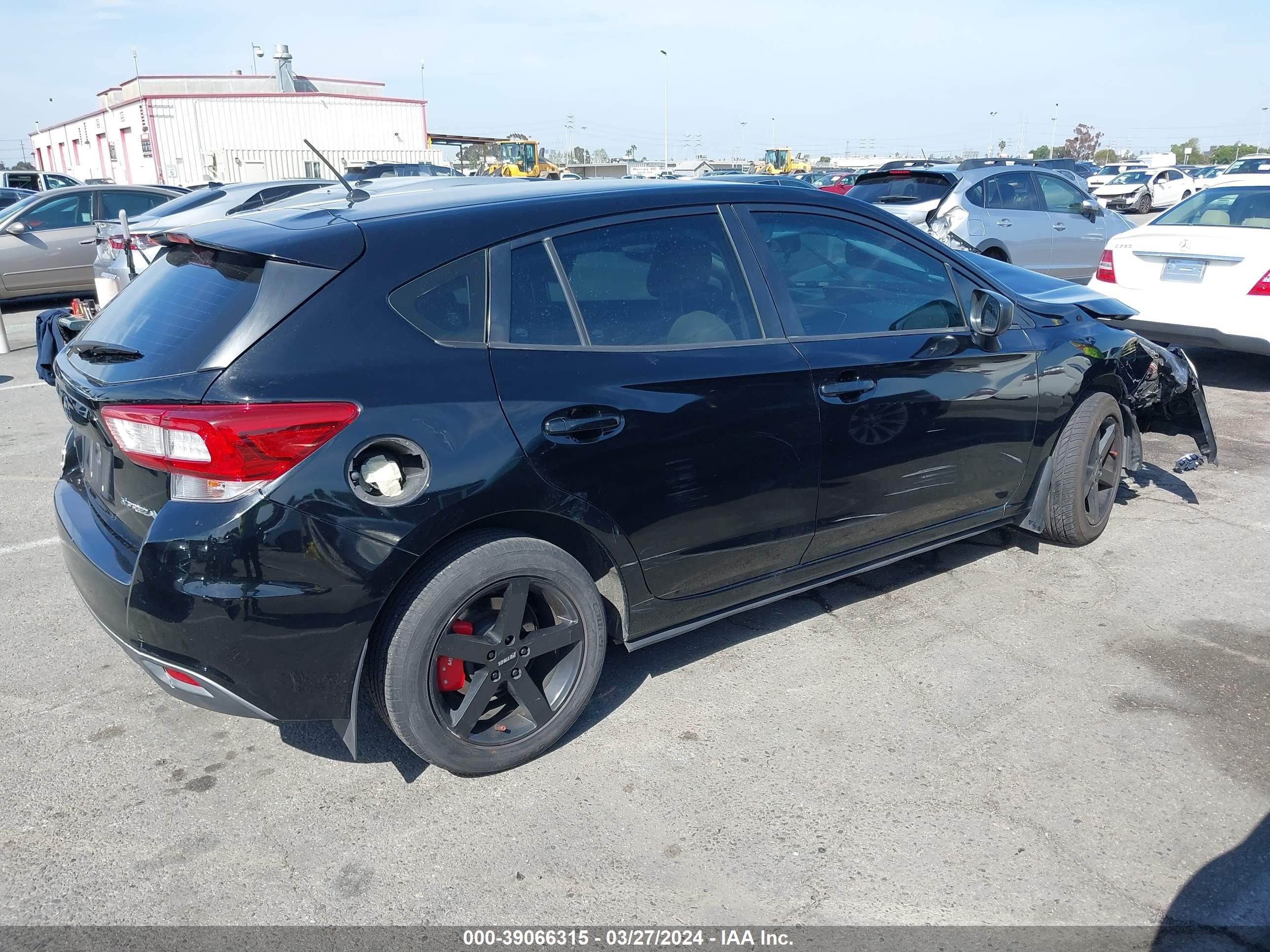 Photo 3 VIN: 4S3GTAA65H3723447 - SUBARU IMPREZA 