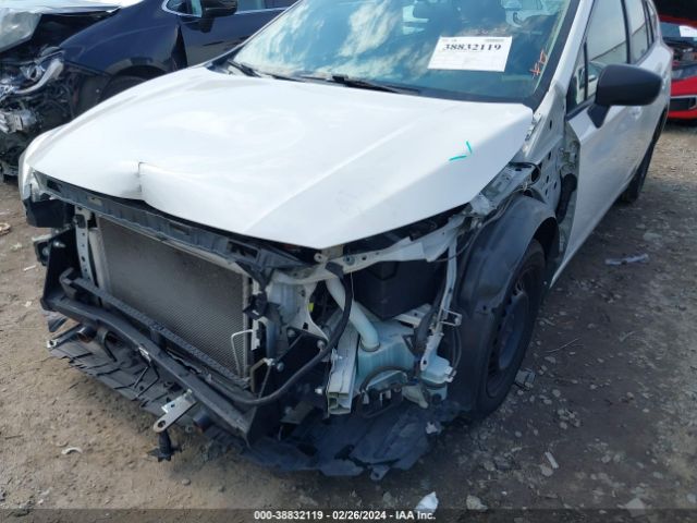 Photo 5 VIN: 4S3GTAA65J1715169 - SUBARU IMPREZA 