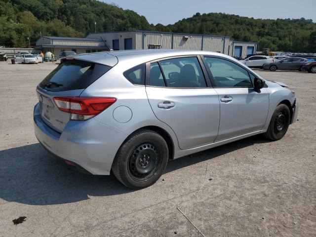 Photo 2 VIN: 4S3GTAA65J3749665 - SUBARU IMPREZA 