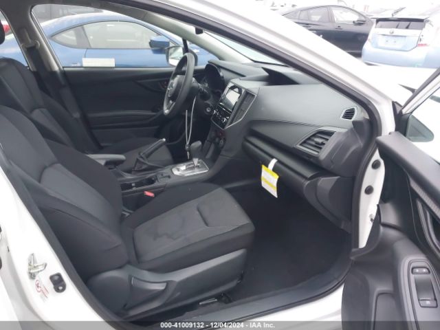 Photo 4 VIN: 4S3GTAA65K3718854 - SUBARU IMPREZA 