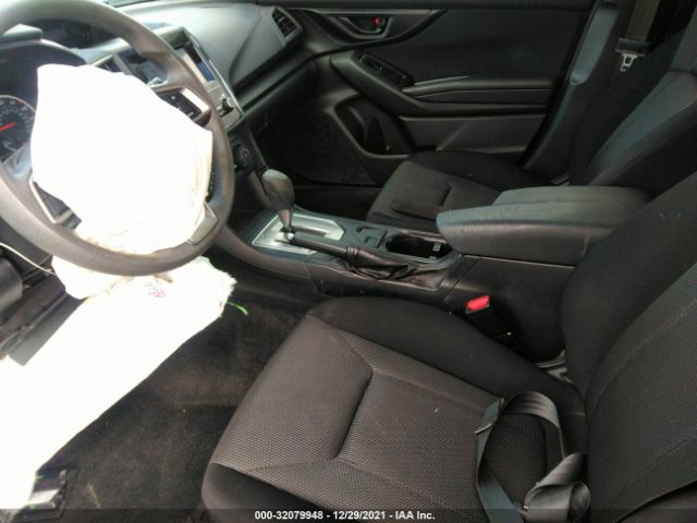 Photo 4 VIN: 4S3GTAA65K3756102 - SUBARU IMPREZA 