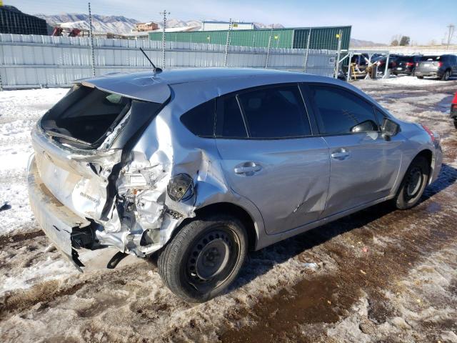 Photo 2 VIN: 4S3GTAA66J3705657 - SUBARU IMPREZA 