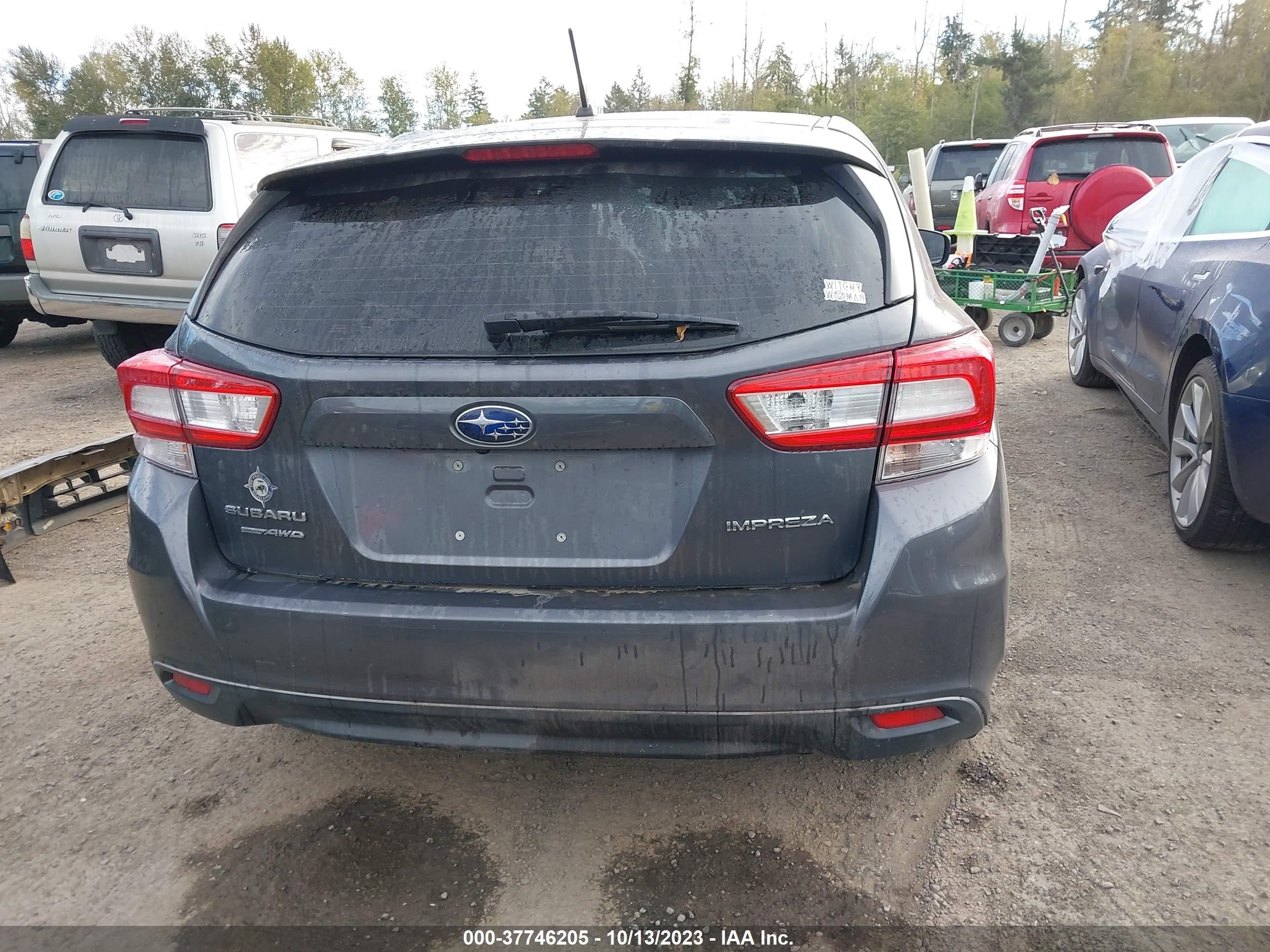 Photo 15 VIN: 4S3GTAA66J3740635 - SUBARU IMPREZA 