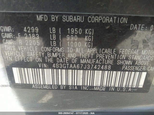 Photo 8 VIN: 4S3GTAA67J3742488 - SUBARU IMPREZA 