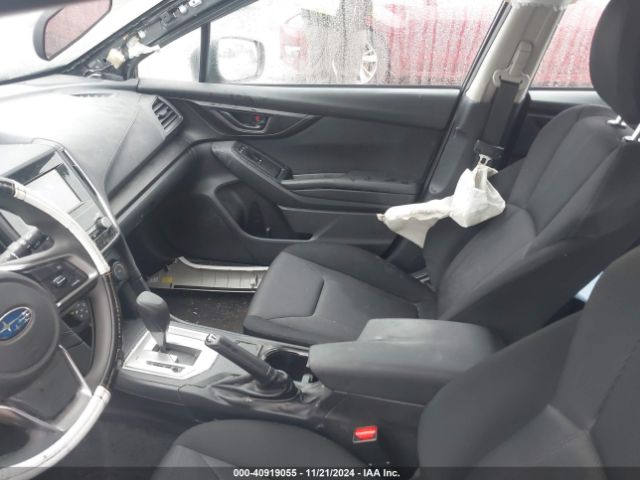 Photo 4 VIN: 4S3GTAA67K3759809 - SUBARU IMPREZA 