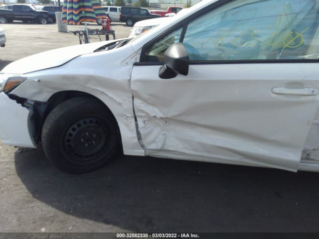 Photo 5 VIN: 4S3GTAA67K3761866 - SUBARU IMPREZA 