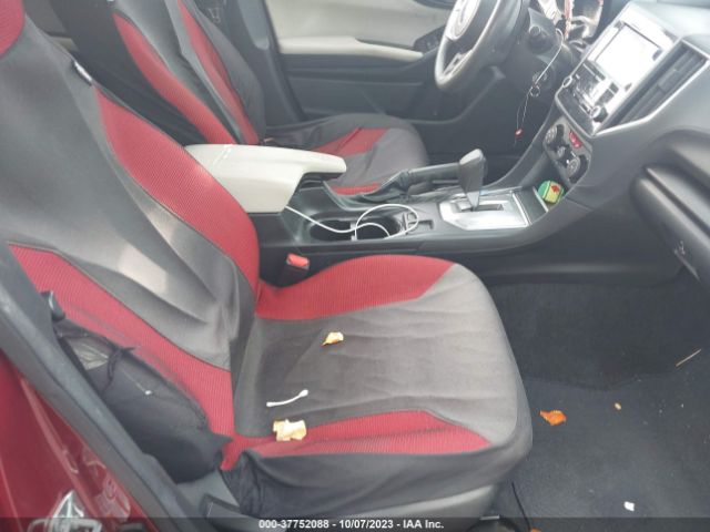 Photo 4 VIN: 4S3GTAA68J3718815 - SUBARU IMPREZA 