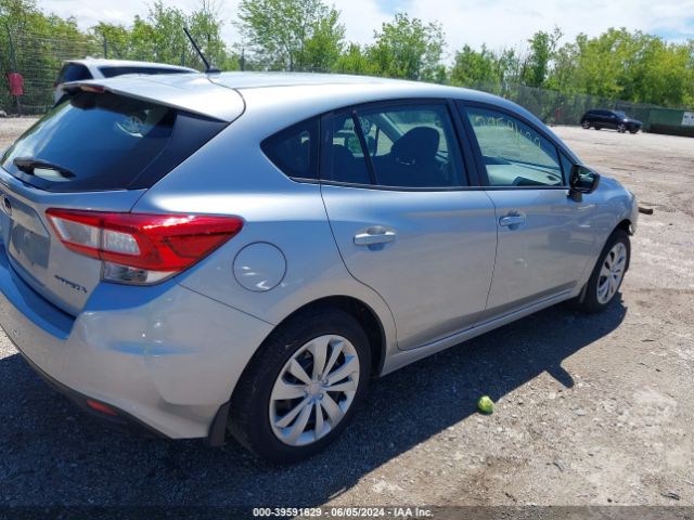 Photo 3 VIN: 4S3GTAA68K3722591 - SUBARU IMPREZA 