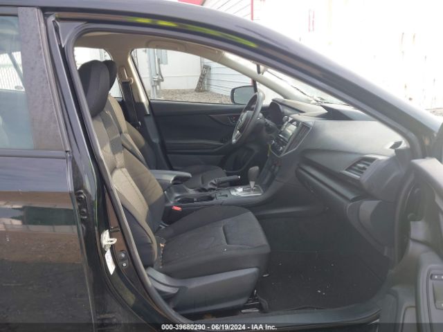 Photo 4 VIN: 4S3GTAA68K3745417 - SUBARU IMPREZA 