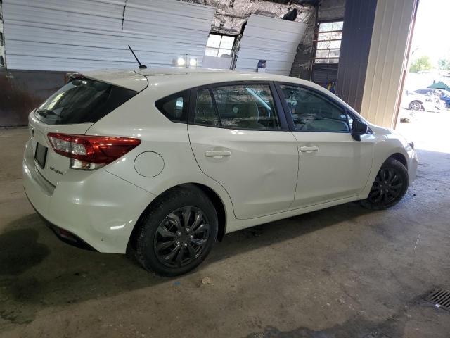 Photo 2 VIN: 4S3GTAA69J3721173 - SUBARU IMPREZA 