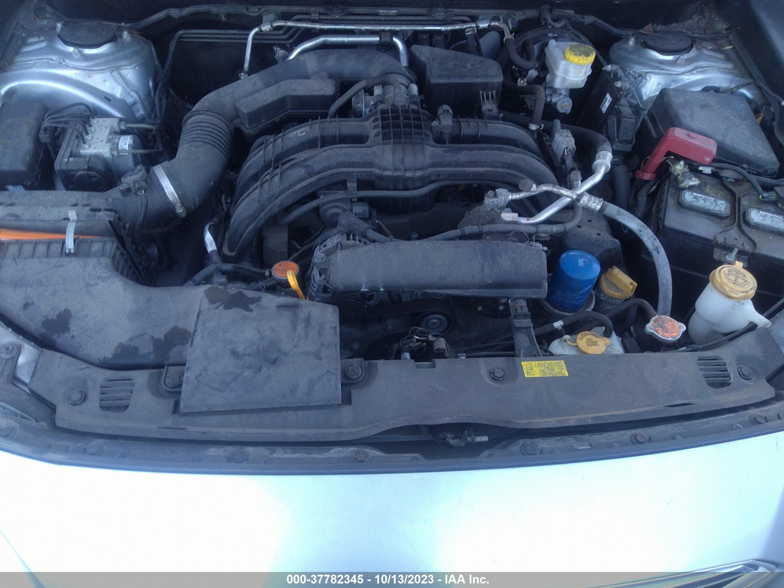 Photo 9 VIN: 4S3GTAA69J3731881 - SUBARU IMPREZA 