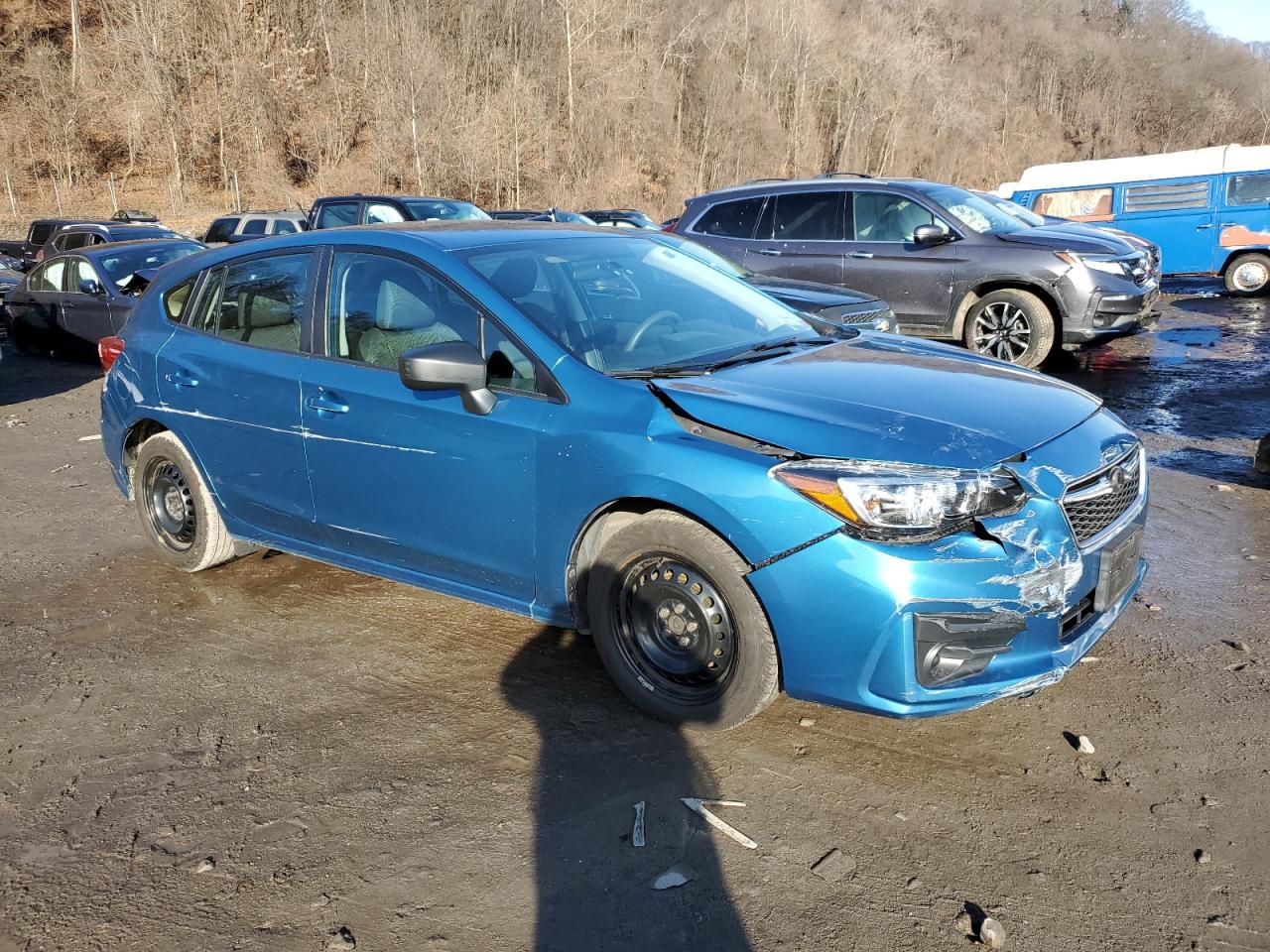 Photo 3 VIN: 4S3GTAA69J3732075 - SUBARU IMPREZA 