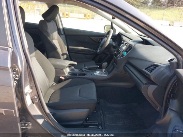 Photo 4 VIN: 4S3GTAA69K3759651 - SUBARU IMPREZA 