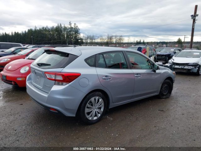 Photo 3 VIN: 4S3GTAA6XJ3746566 - SUBARU IMPREZA 