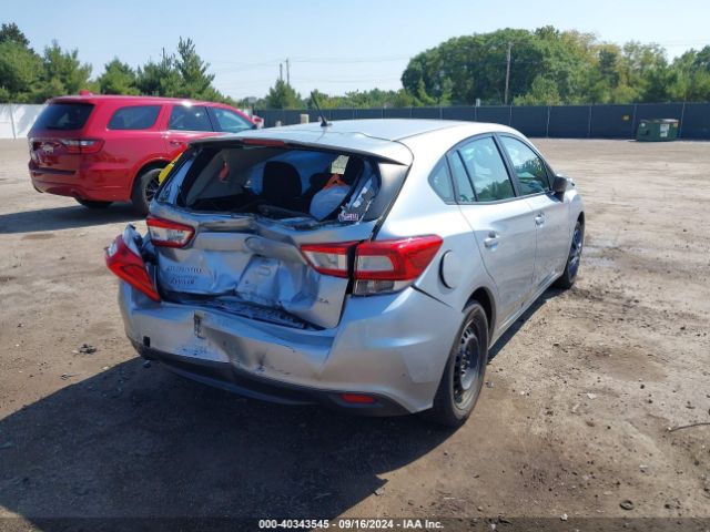 Photo 3 VIN: 4S3GTAA6XK3718221 - SUBARU IMPREZA 