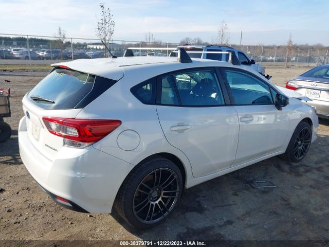 Photo 3 VIN: 4S3GTAA6XL1711184 - SUBARU IMPREZA 