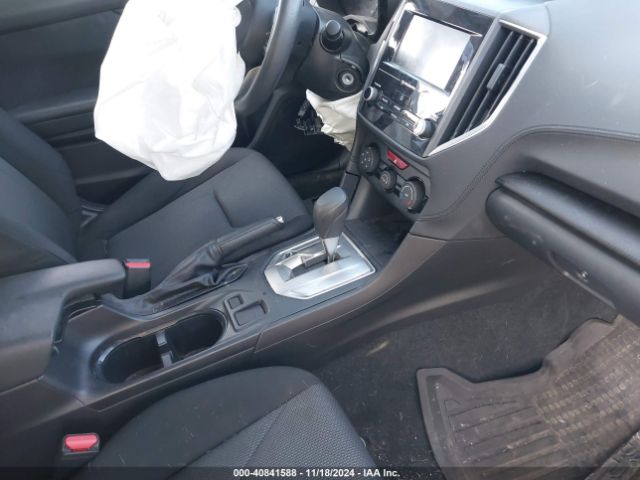 Photo 4 VIN: 4S3GTAB61L3729348 - SUBARU IMPREZA 