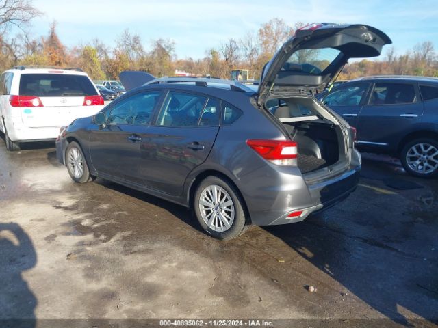 Photo 2 VIN: 4S3GTAB62J3719456 - SUBARU IMPREZA 