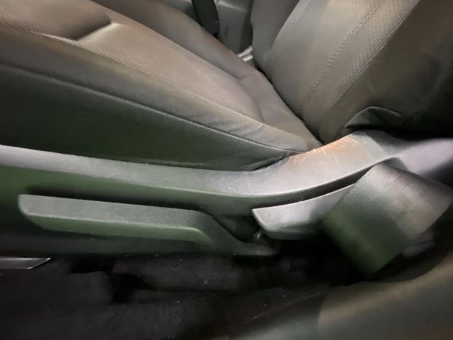 Photo 7 VIN: 4S3GTAB63J3701905 - SUBARU IMPREZA 