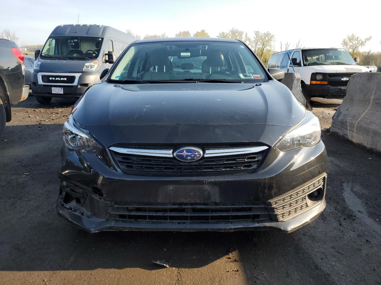 Photo 4 VIN: 4S3GTAB64L3703035 - SUBARU IMPREZA 