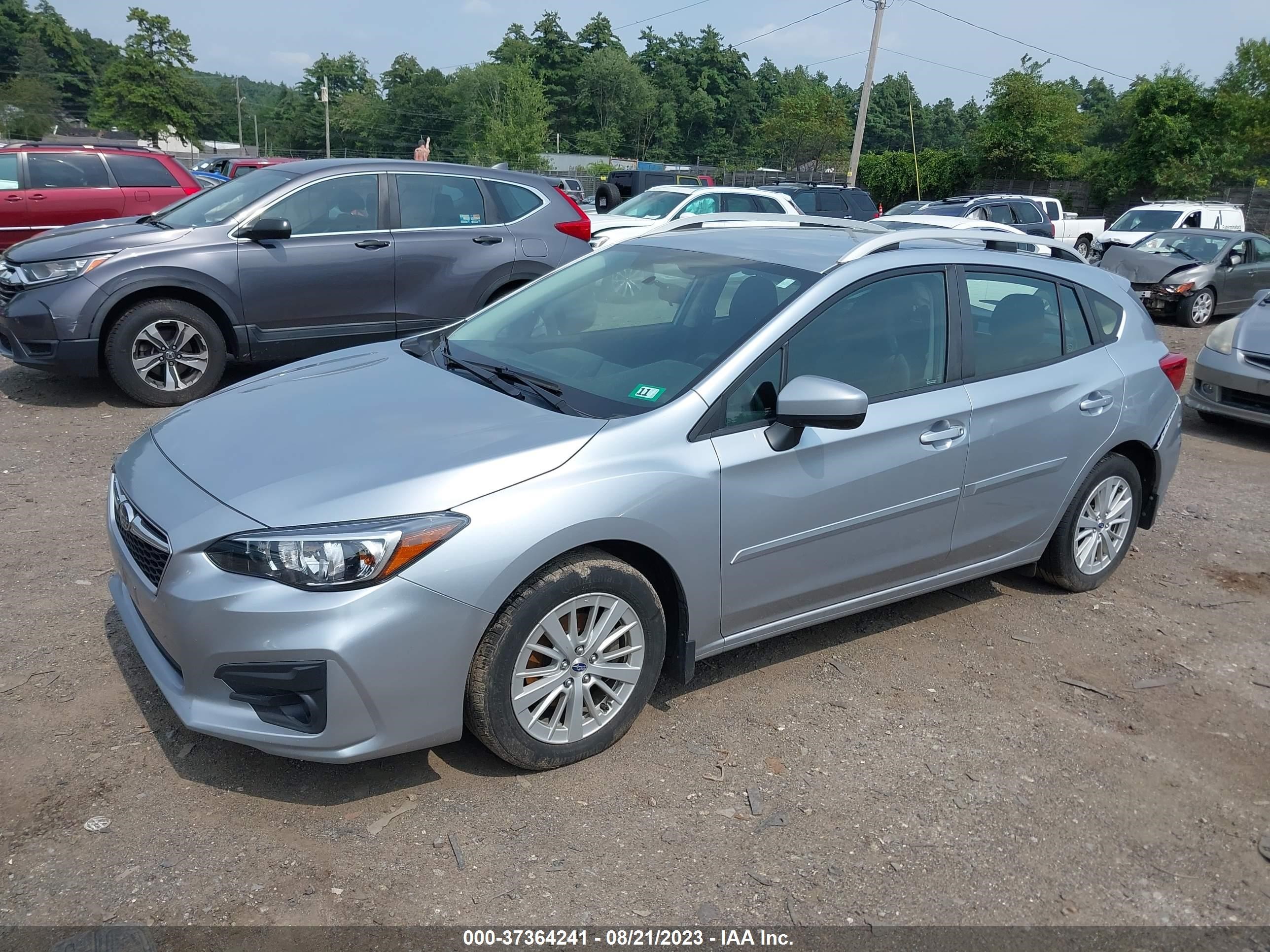 Photo 1 VIN: 4S3GTAB65H3723348 - SUBARU IMPREZA 