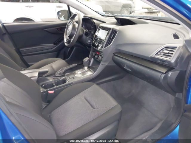 Photo 4 VIN: 4S3GTAB66N3713861 - SUBARU IMPREZA 