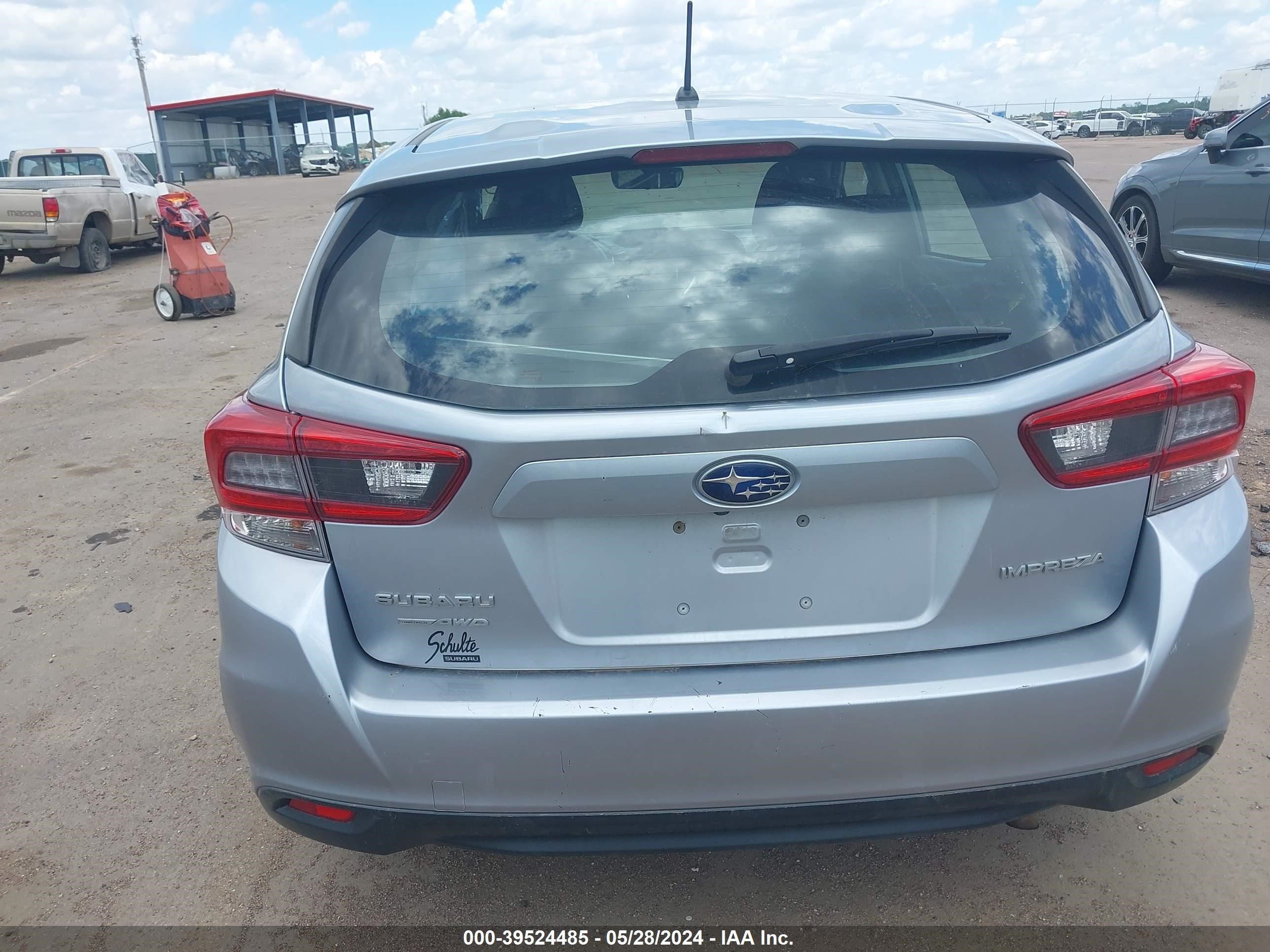 Photo 15 VIN: 4S3GTAB68L3716046 - SUBARU IMPREZA 