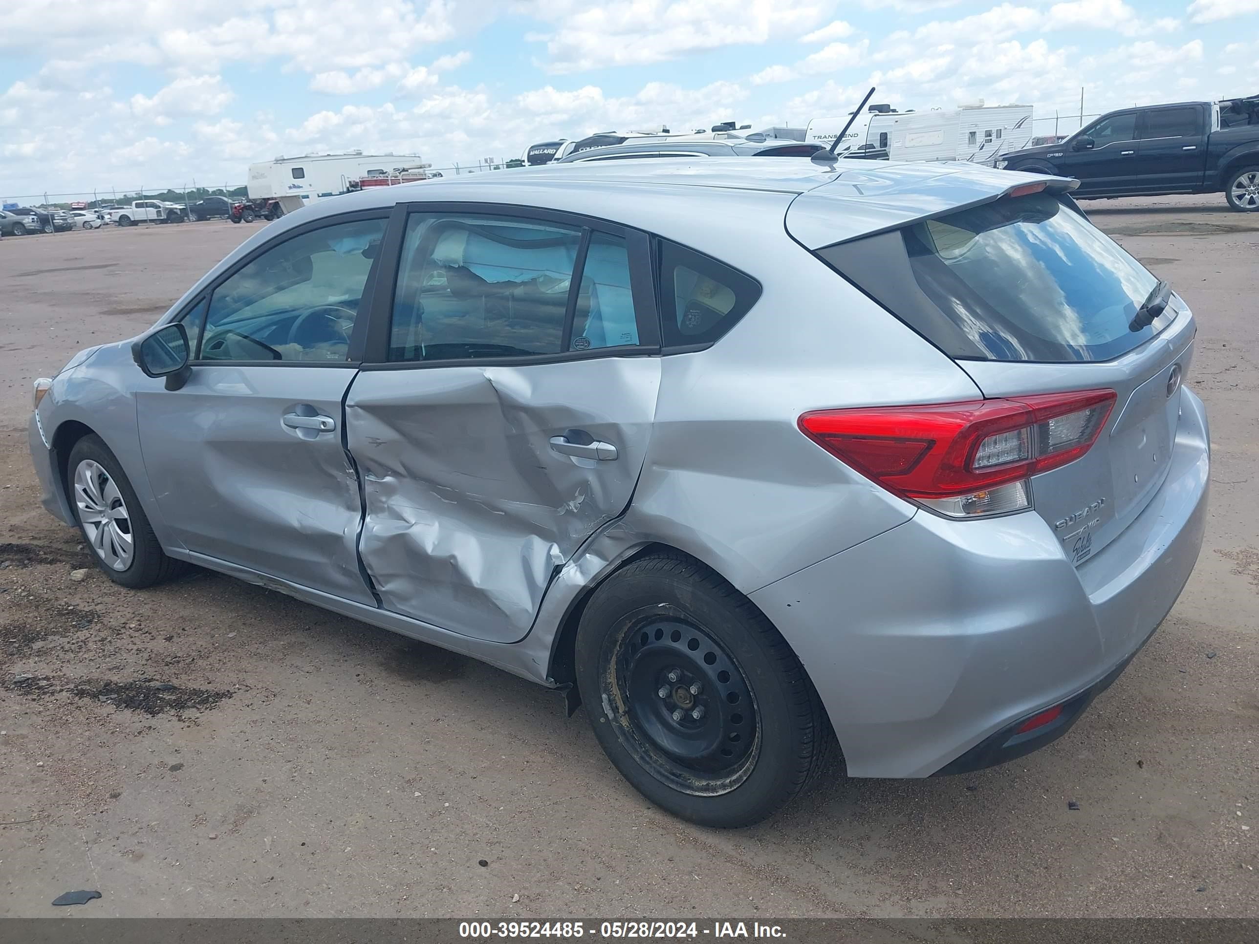 Photo 2 VIN: 4S3GTAB68L3716046 - SUBARU IMPREZA 