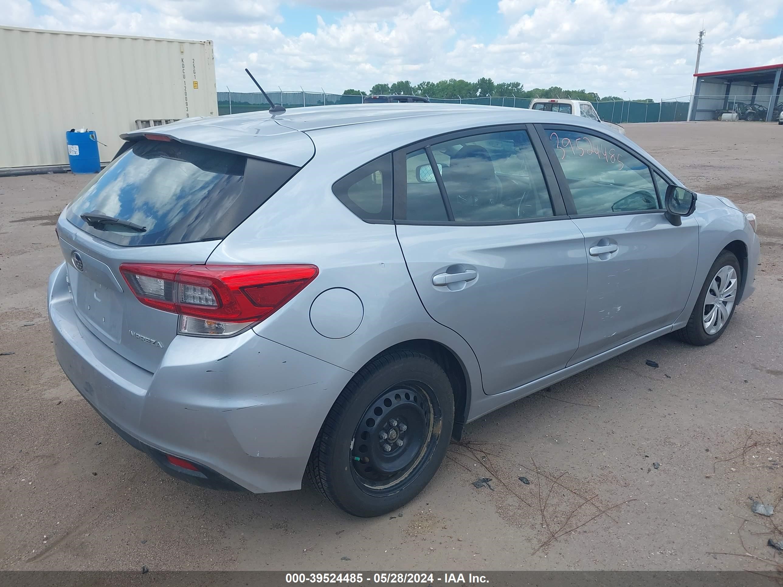 Photo 3 VIN: 4S3GTAB68L3716046 - SUBARU IMPREZA 