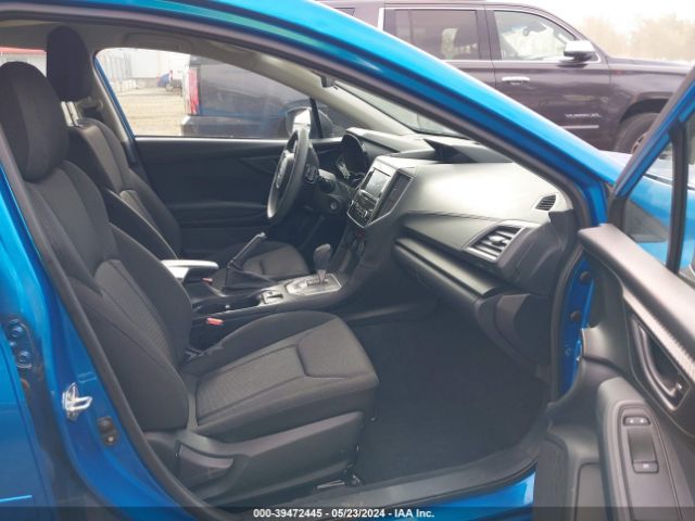 Photo 4 VIN: 4S3GTAB68N3723985 - SUBARU IMPREZA 